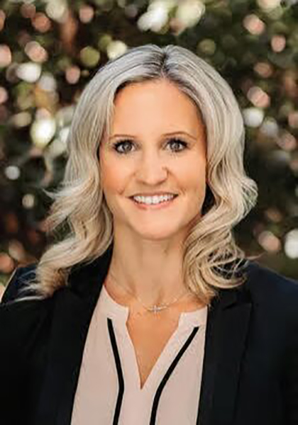 Laura-Sinclair-Laura-Sinclair-homes-portrait-600 Laura-Sinclair-Laura-Sinclair-homes-portrait-600